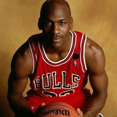 王励勤的妻子是她，曾为奥运会设计亲子装，难怪丈夫能够连连任职