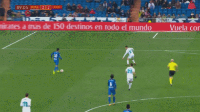 [井]nba交易市场[井] John Hollinger：字母哥和雄鹿目前的局面让人想起利拉德在开拓者的最后时光。双方都不想成为‘坏人’，先按下分手键。